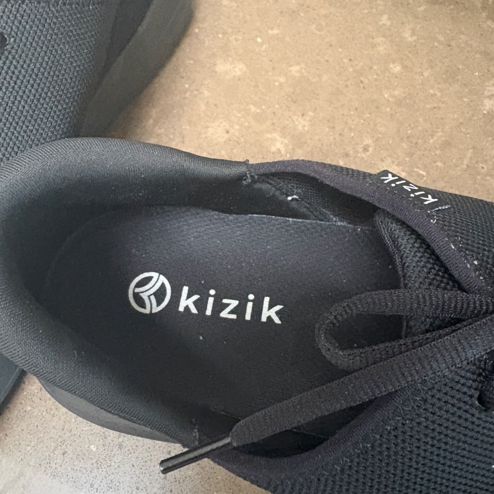 Kizik Madrid Eco Knit Black Lace Sneakers Hands Free Mens Size 11.5 - Picture 3 of 4